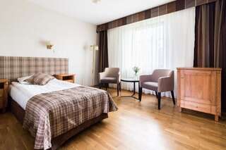 Отель Hotel Osada Karbówko Wellness & SPA Elgiszewo Двухместный номер с 1 кроватью или 2 отдельными кроватями-1