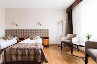 Отель Hotel Osada Karbówko Wellness & SPA Elgiszewo Двухместный номер с 1 кроватью или 2 отдельными кроватями-4